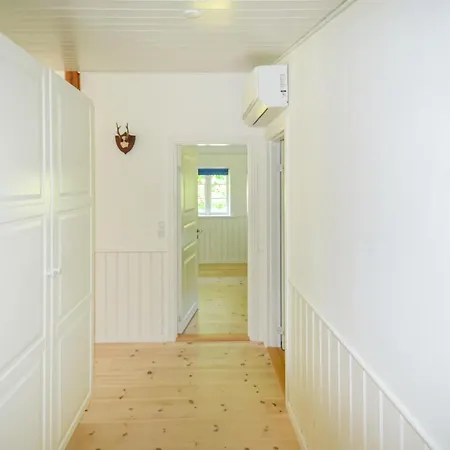 3 Bedroom Gorgeous In * Glesborg