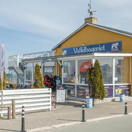 3 Bedroom Gorgeous In * Glesborg
